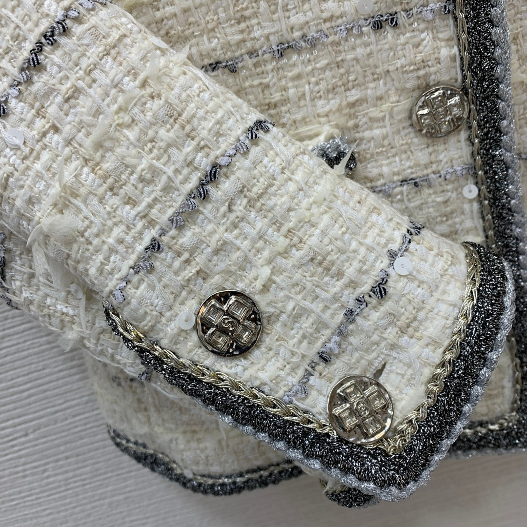 25ss Fried Dough Twists binding contrast stripe woven round neck long sleeve tweed coat