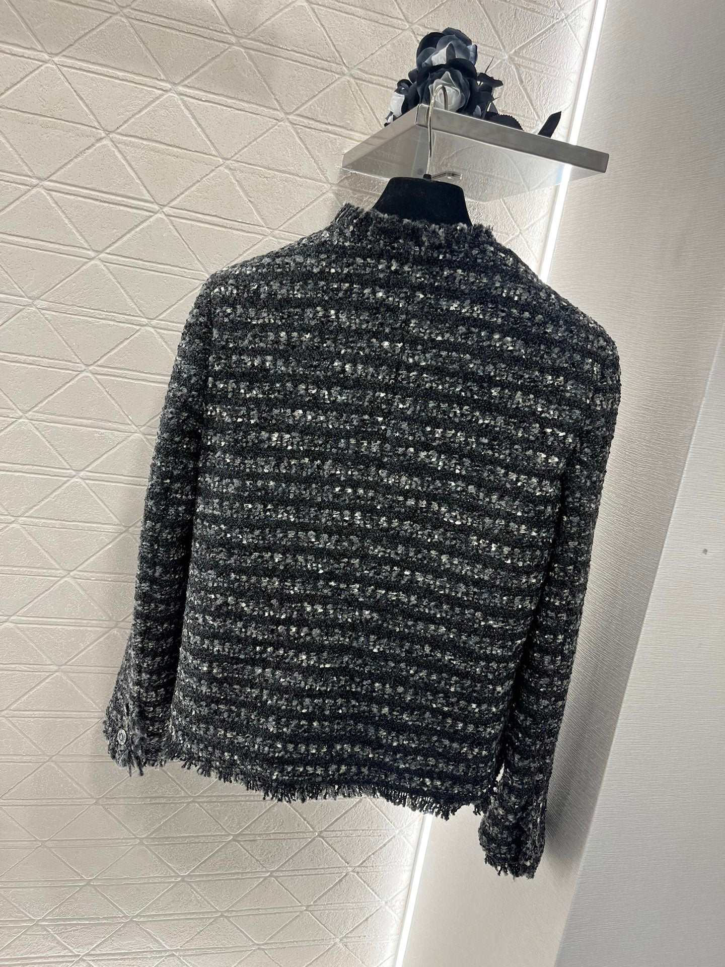 25ss Brooch dress jacket