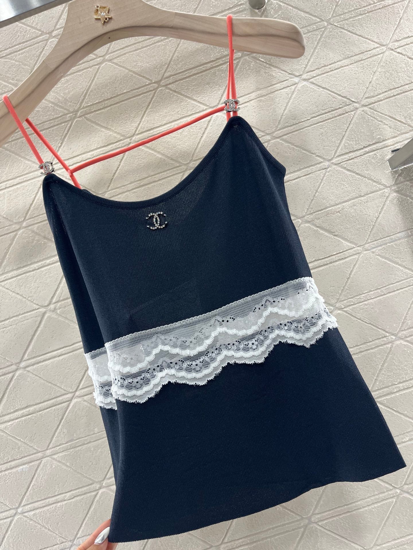 25SS Lace edge knitted suspender