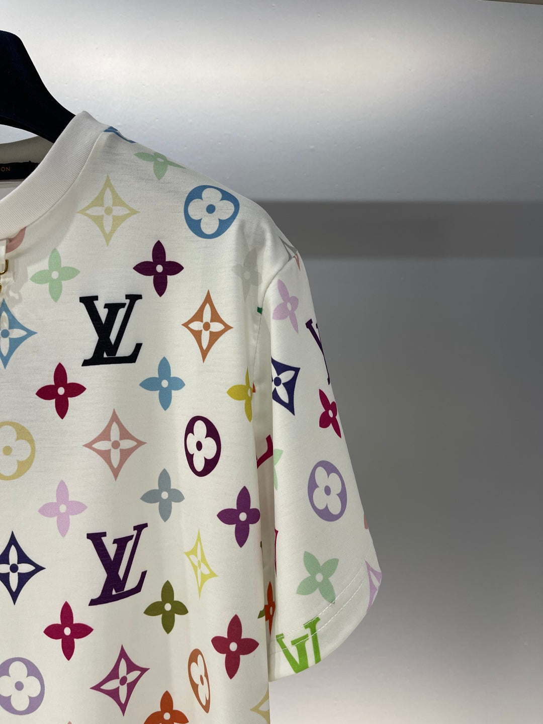 25 Colorful letter print chain round neck short sleeve T-shirt