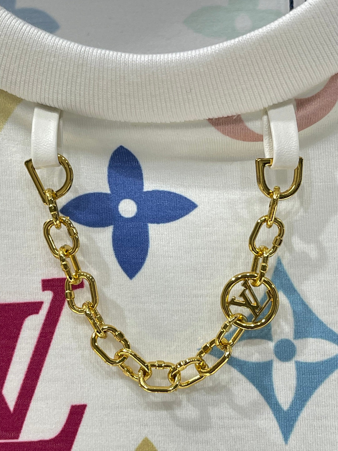 25 Colorful letter print chain round neck short sleeve T-shirt