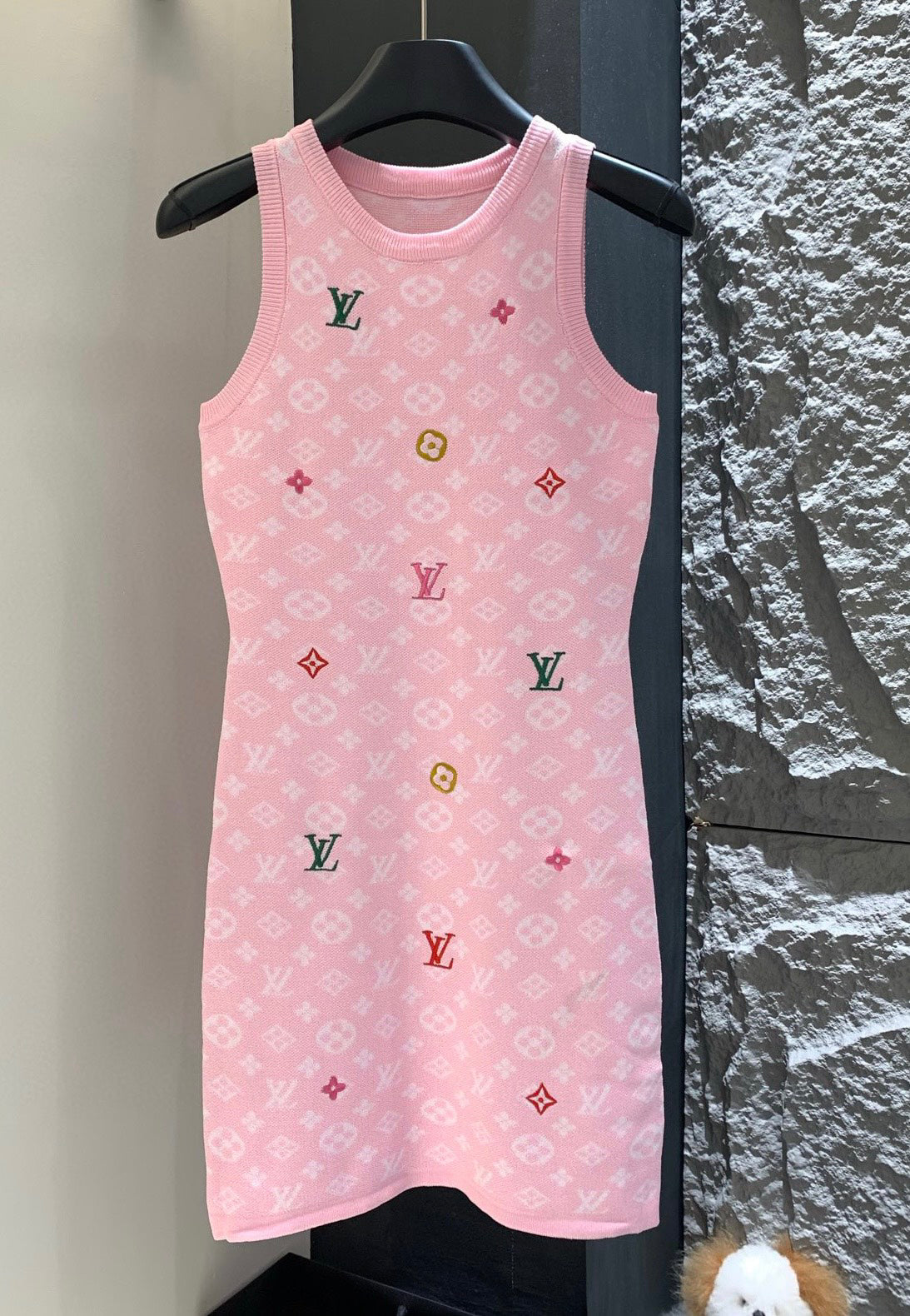 25 new Embroidered dress