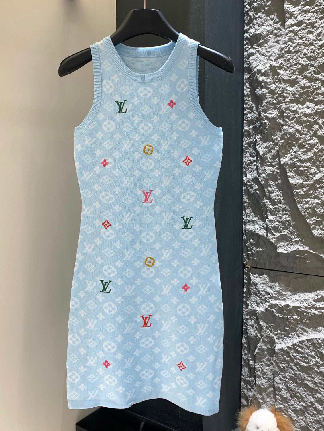 25 new Embroidered dress
