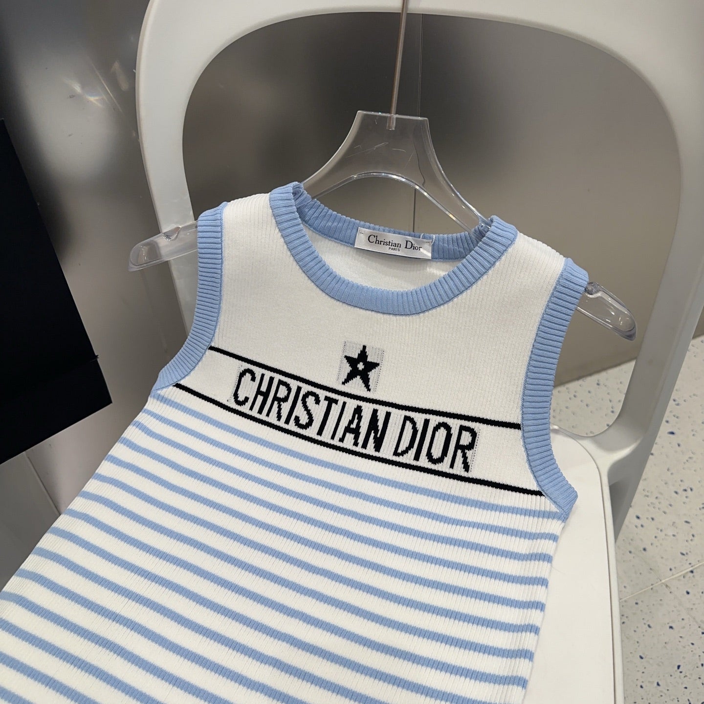 25 new vest
