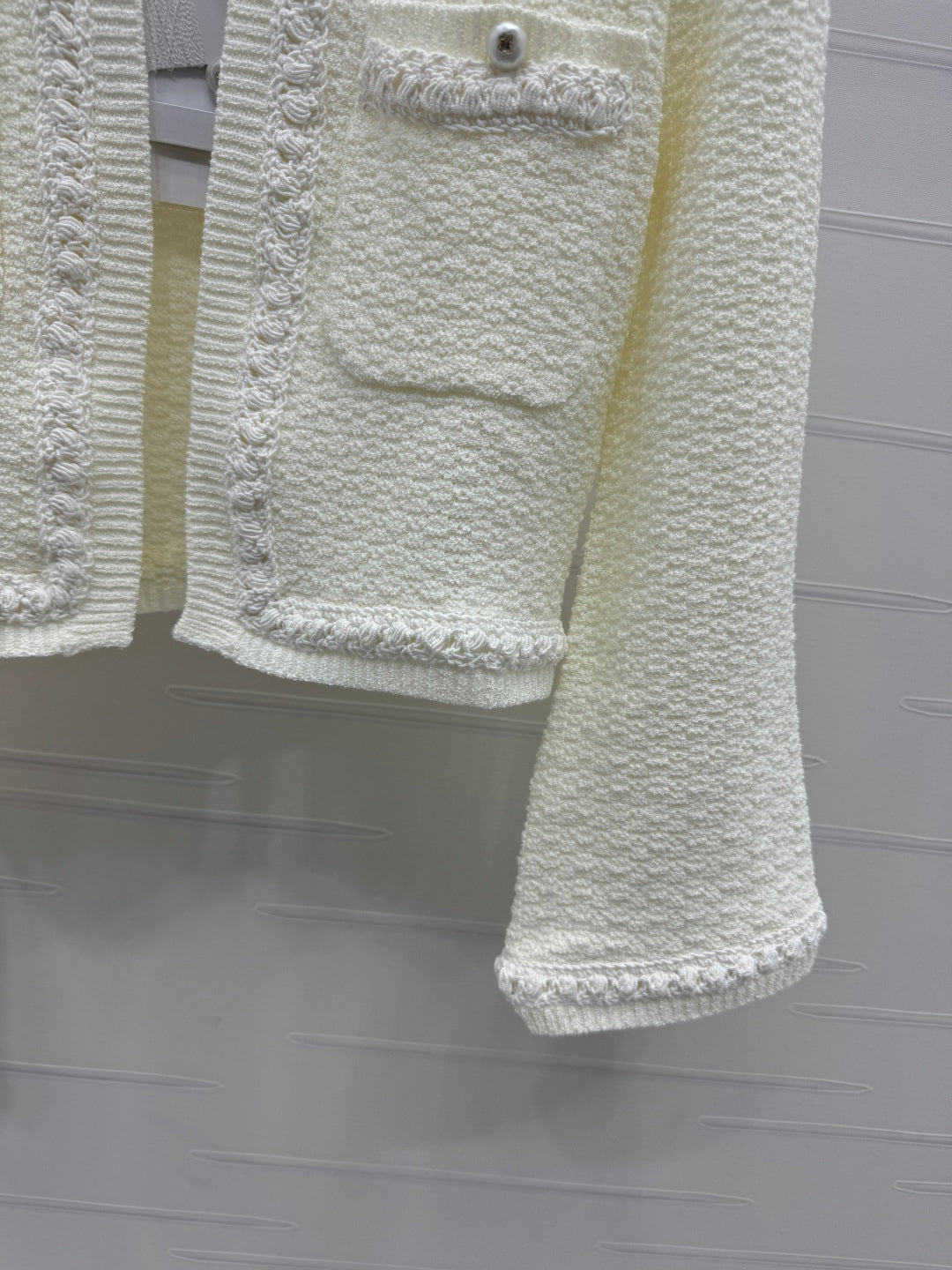 c 25 New Lapel Knit Cardigan