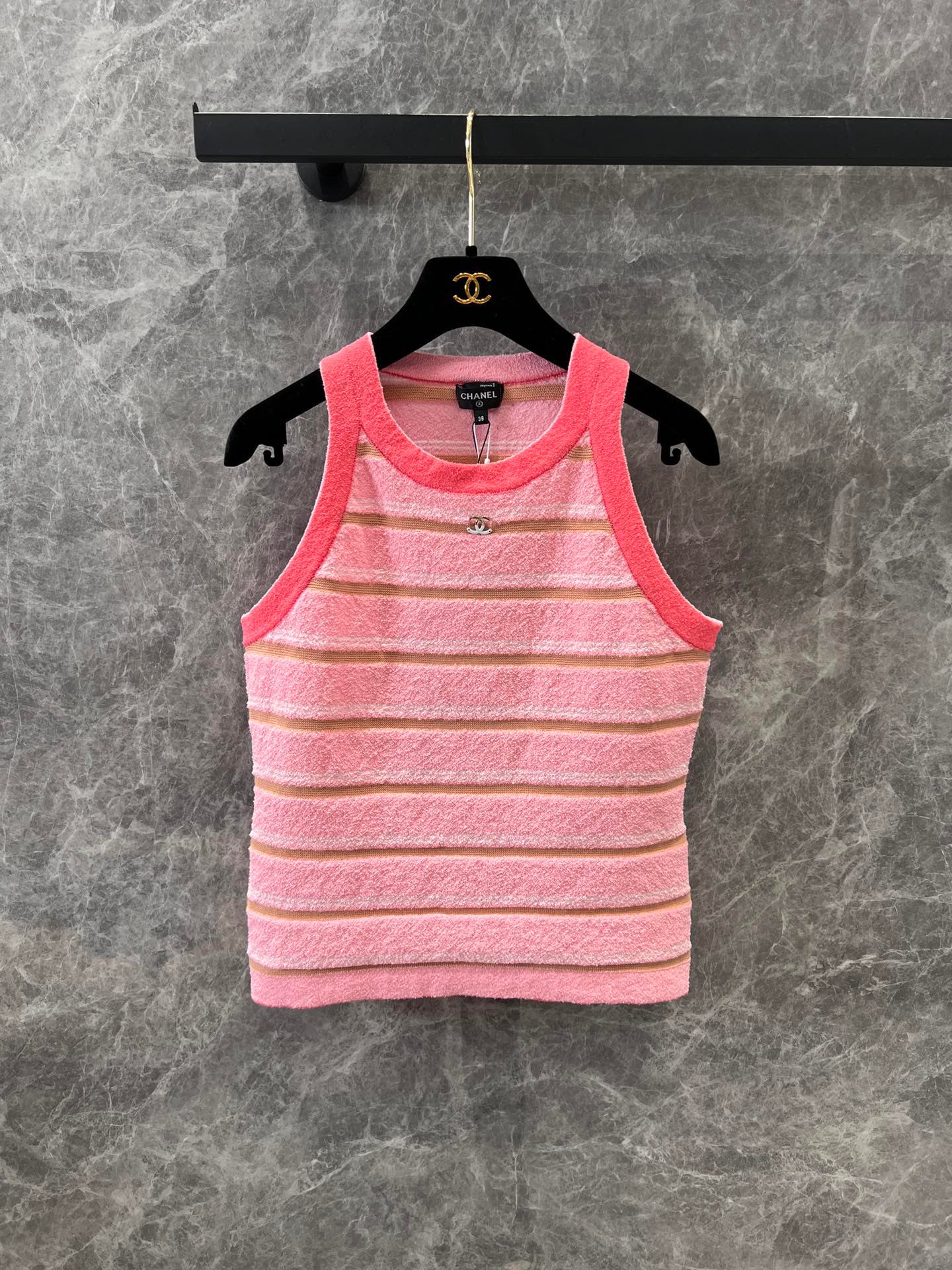 25 new Classic Striped Knit Vest