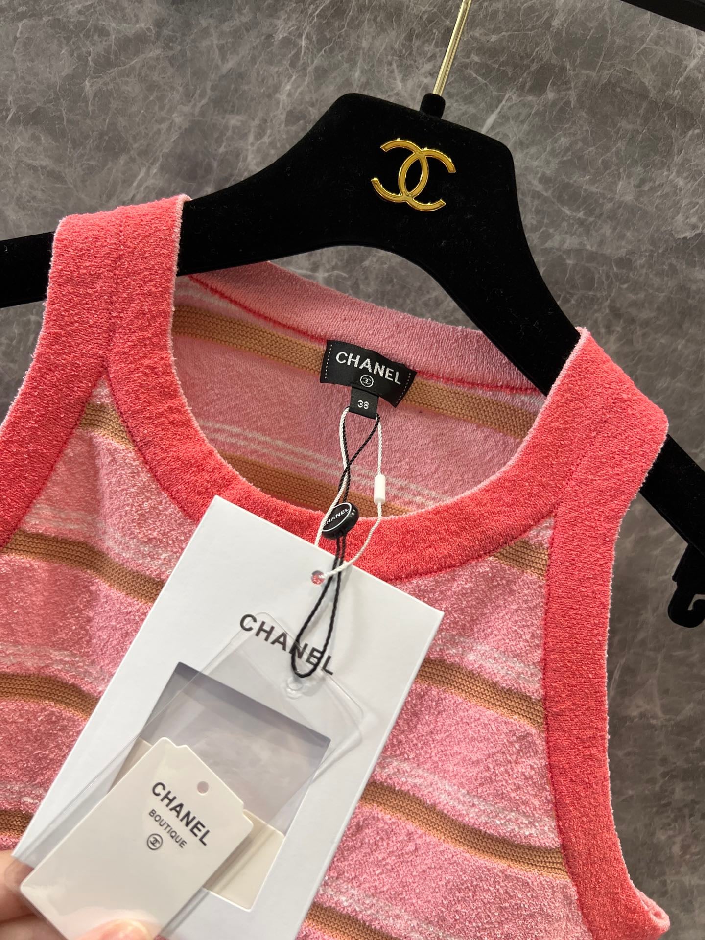 25 new Classic Striped Knit Vest