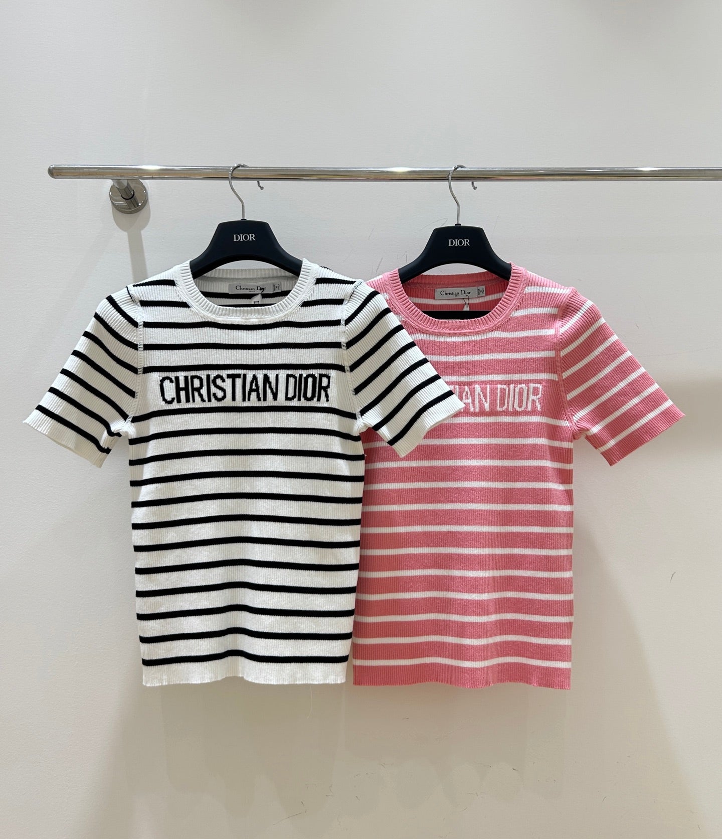 25 Striped letter jacquard short sleeved shirt