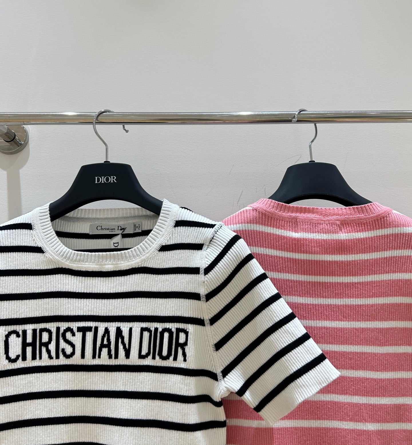 25 Striped letter jacquard short sleeved shirt