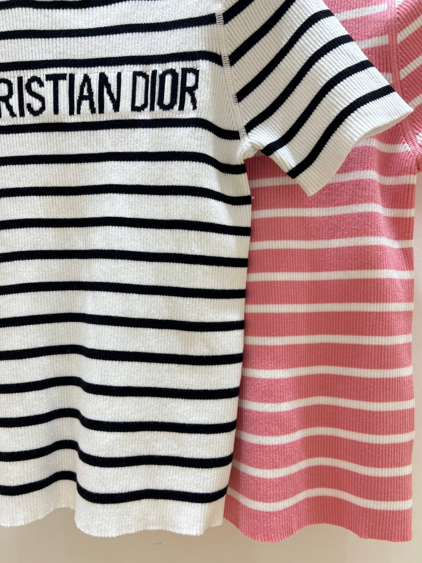 25 Striped letter jacquard short sleeved shirt