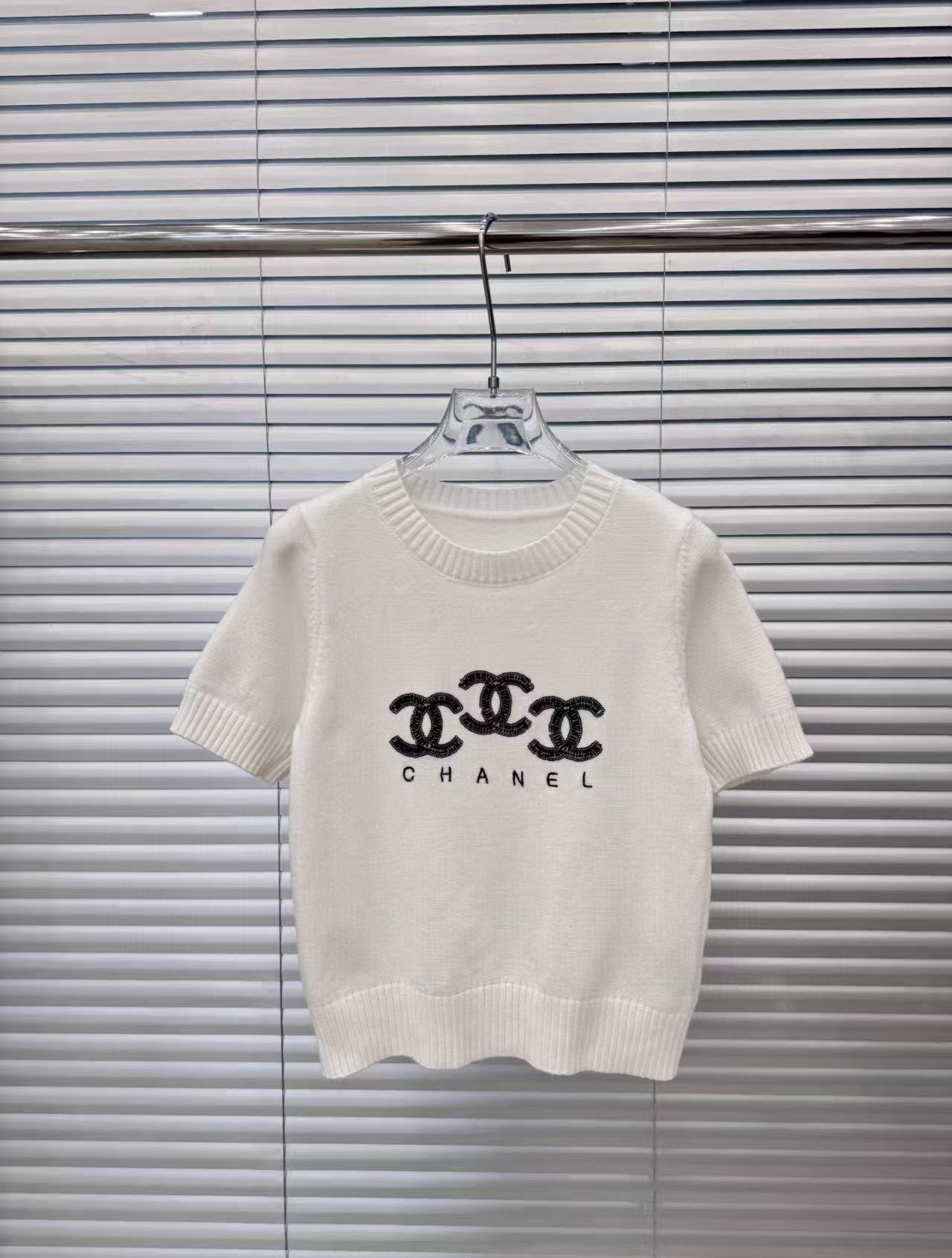 25 New double C letter sequin embroidery round neck short sleeves