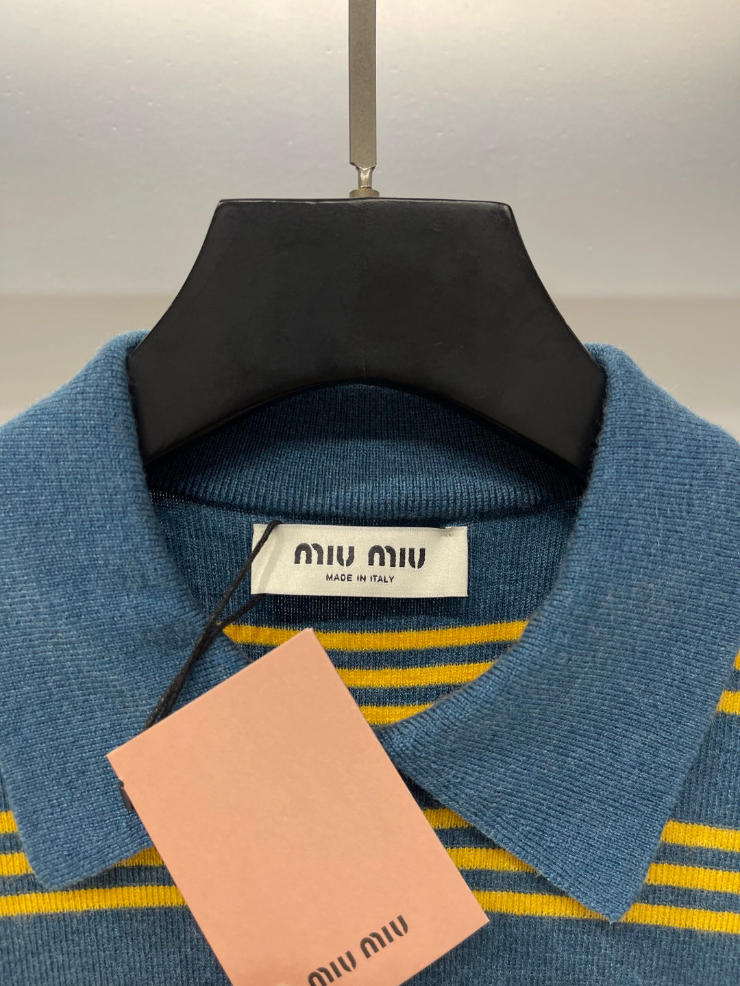 25 Color blocking striped knitted lapel short sleeved t-shirt