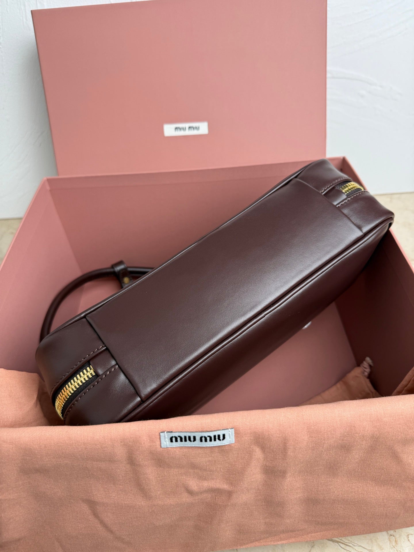 25 new Cowhide Rectangular Shoulder Bag