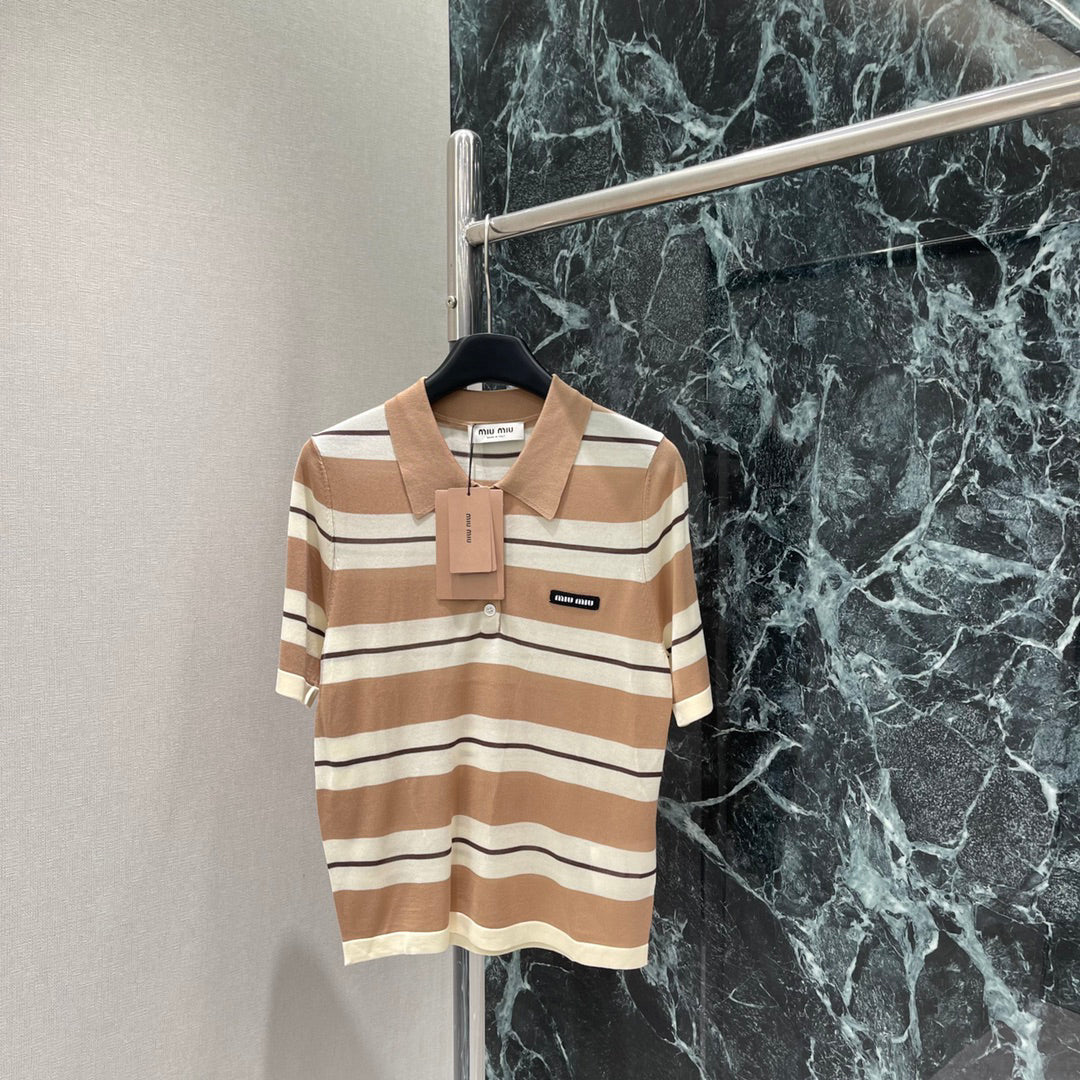 25 Striped polo collar short sleeves
