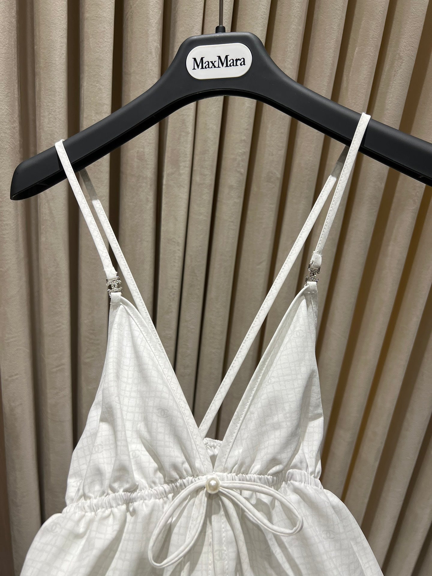 25 Spring and summer pearl hollow bow camisole vest+shorts