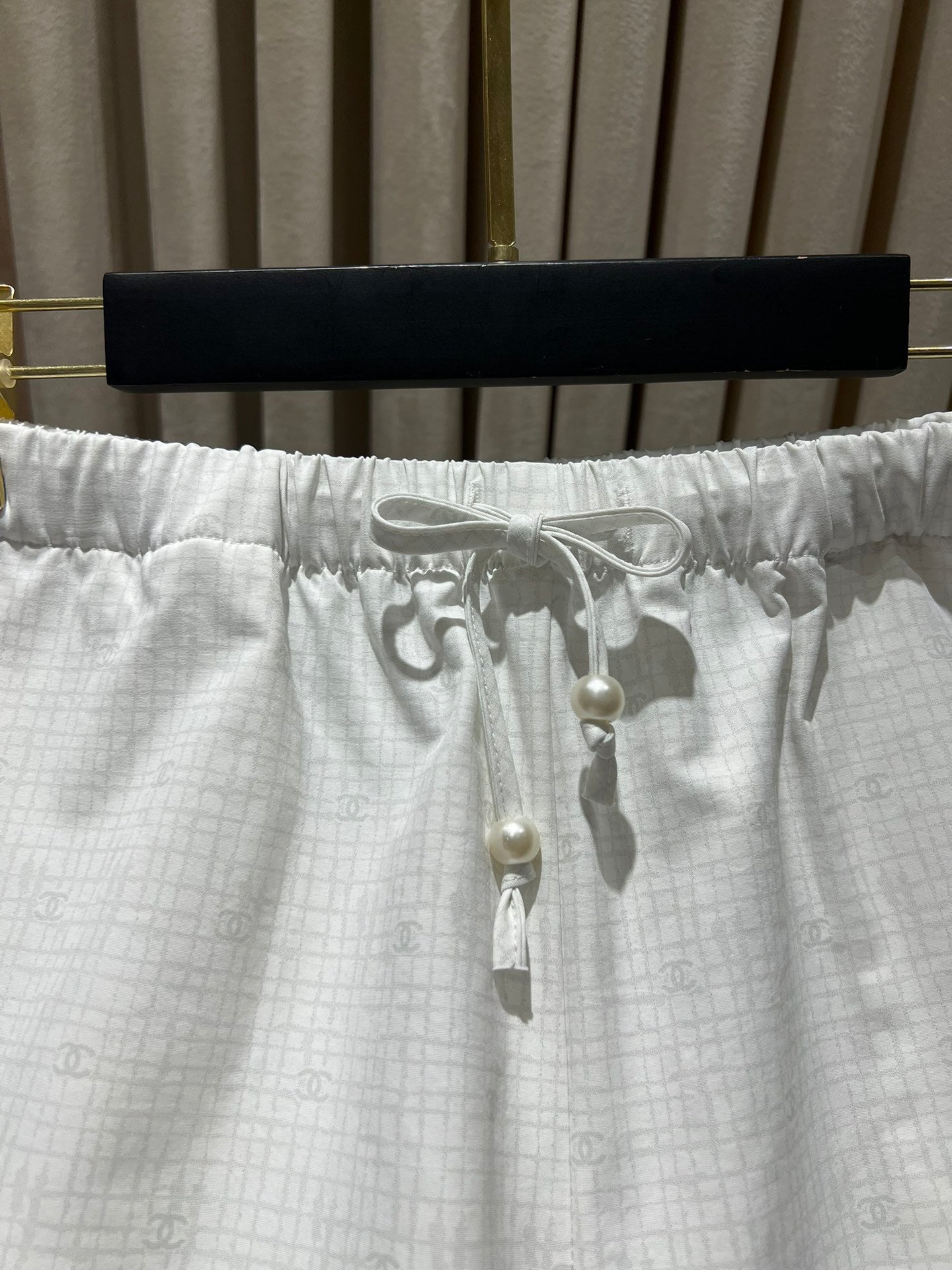 25 Spring and summer pearl hollow bow camisole vest+shorts