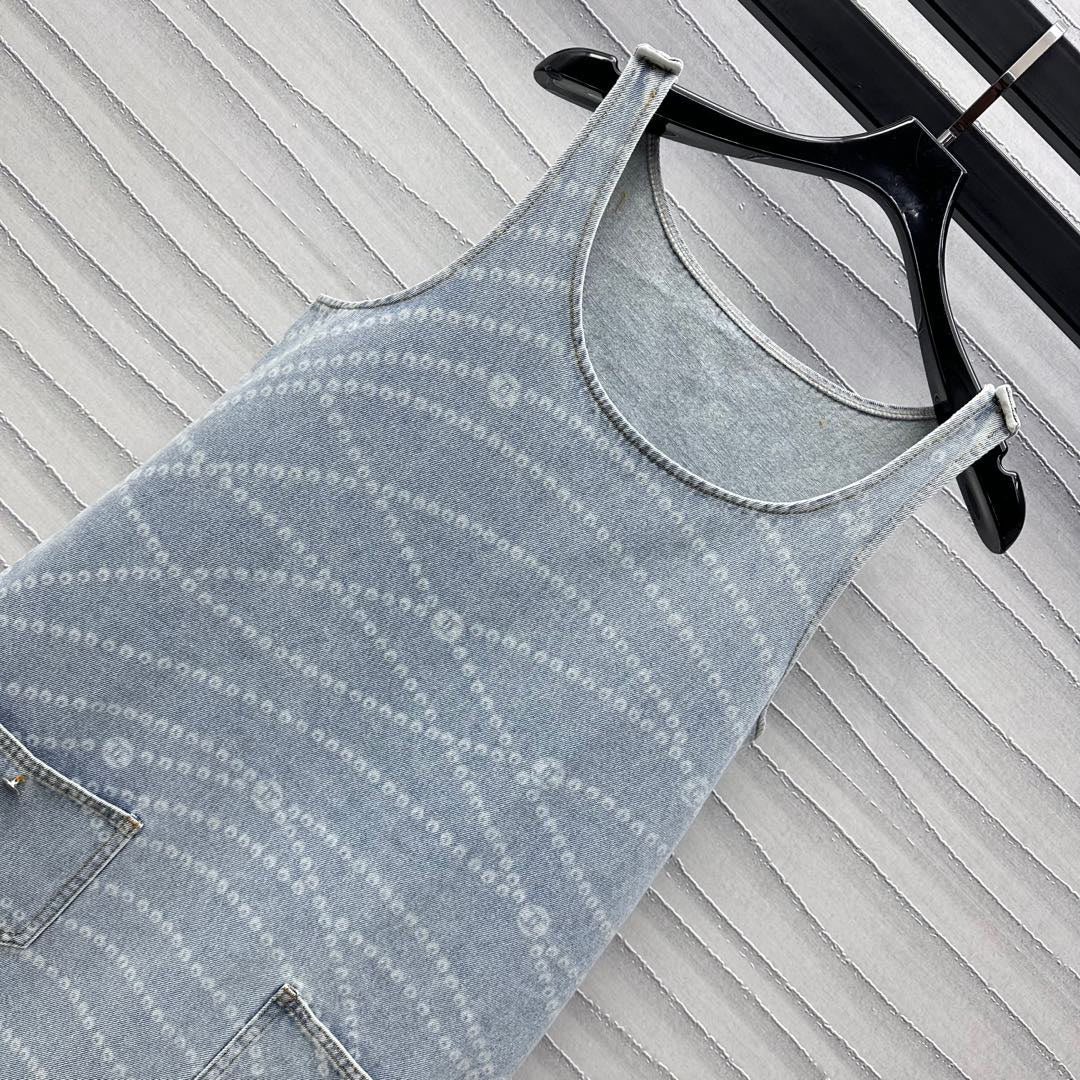 25 Laser chain denim dress