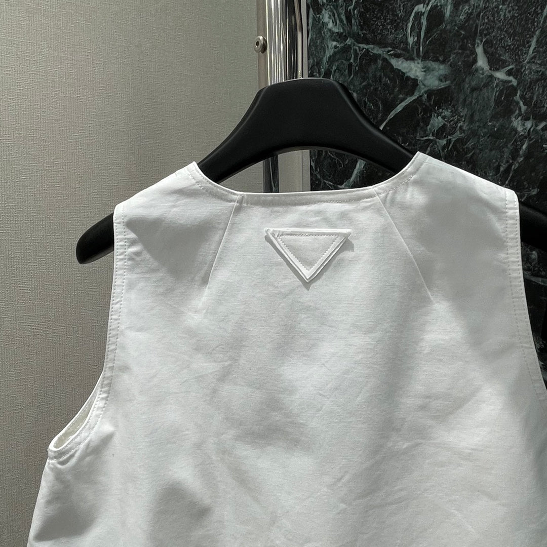 25 Drawstring vest skirt