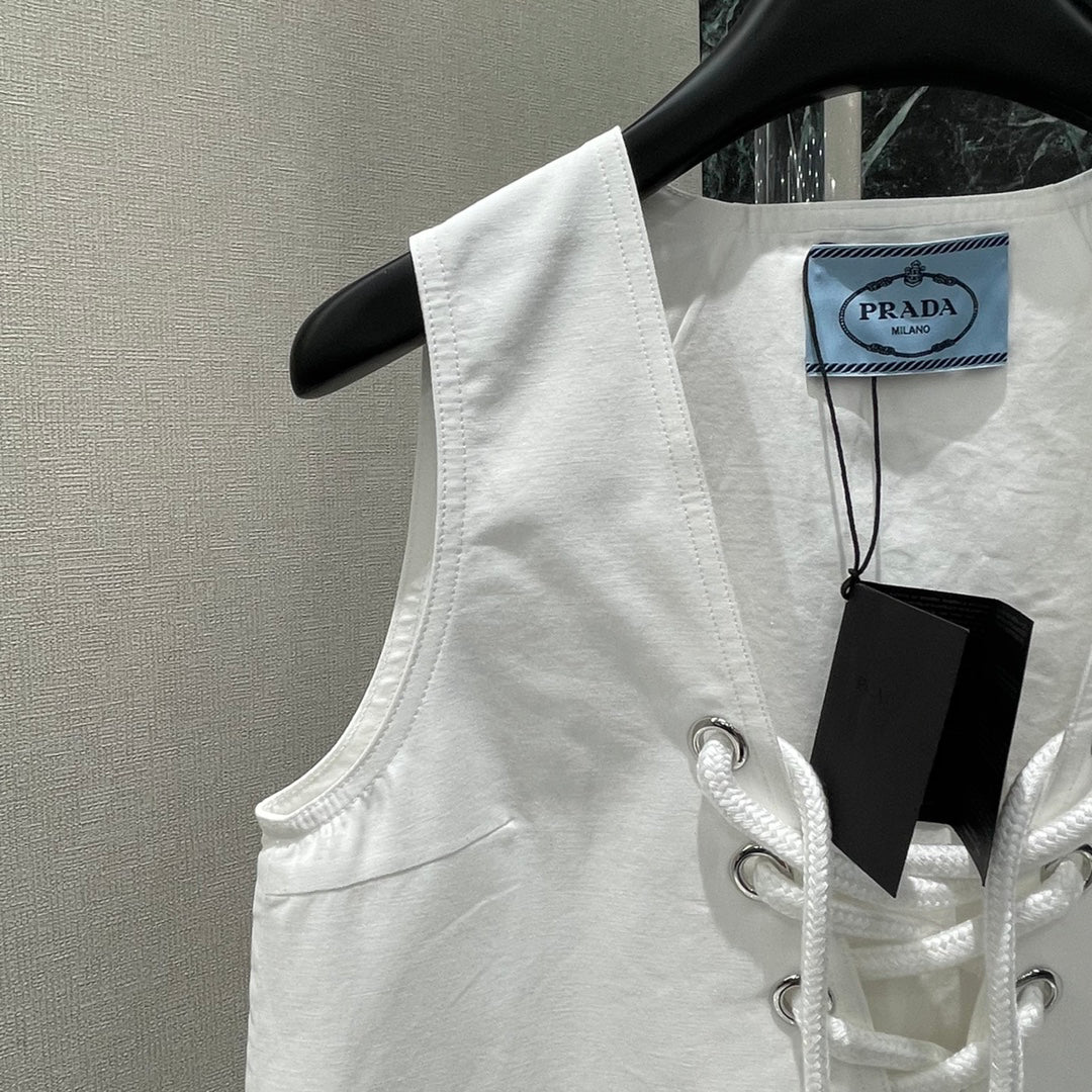 25 Drawstring vest skirt