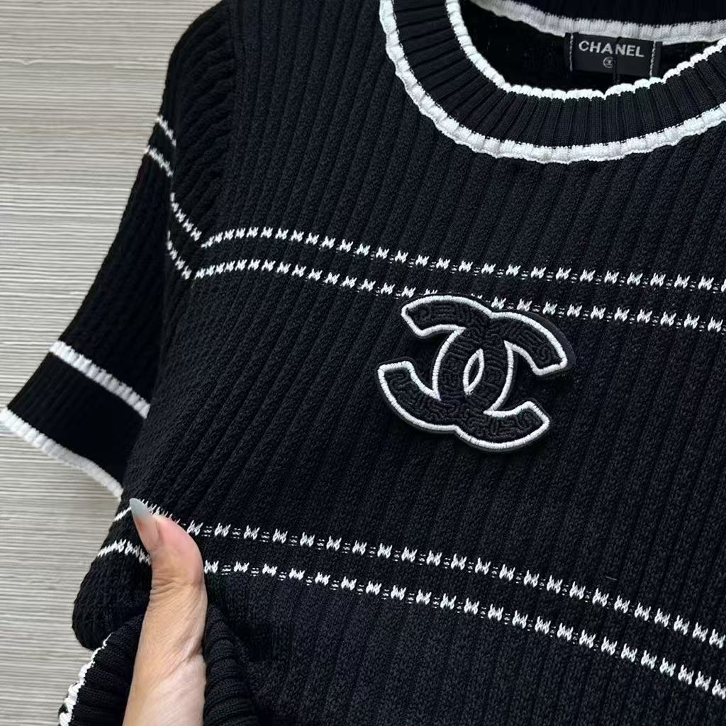 25 Knitted short sleeves