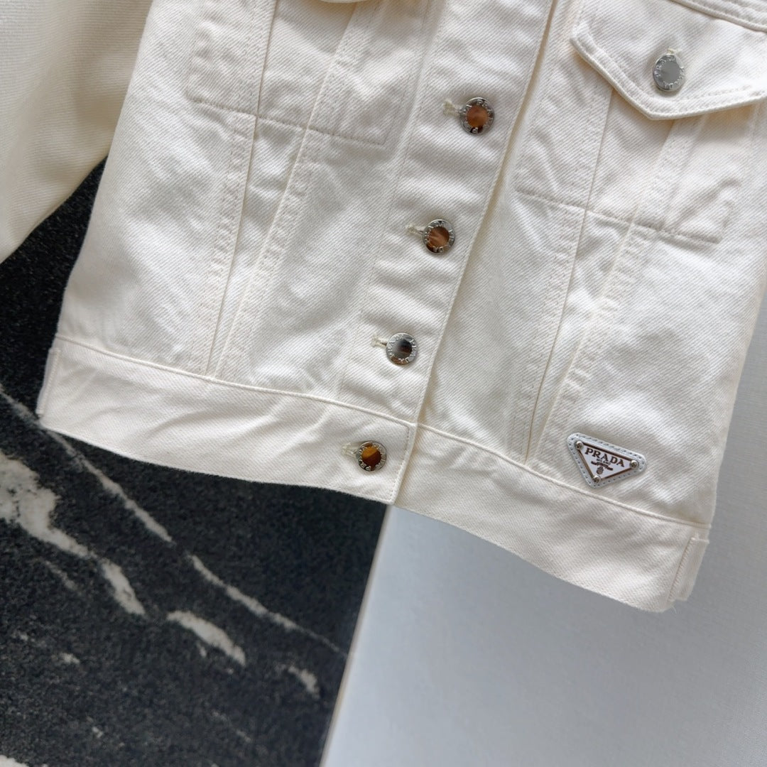 p 25 Spring and Summer Three-quarter Sleeve Super Short White Denim Jacket Set