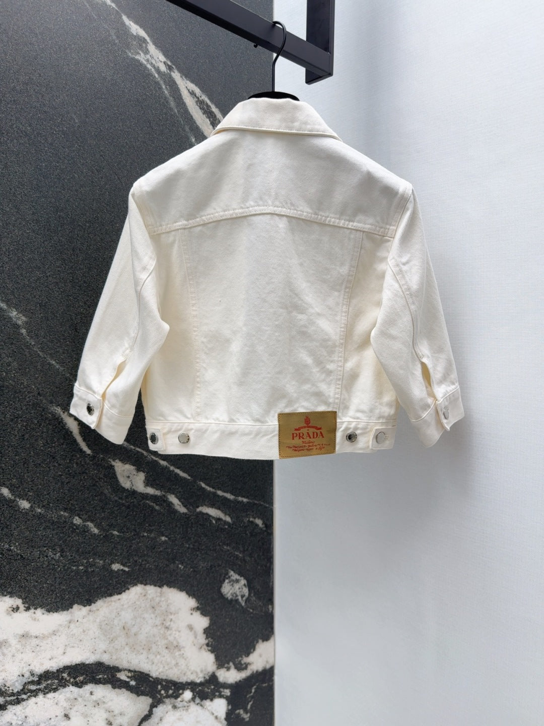p 25 Spring and Summer Three-quarter Sleeve Super Short White Denim Jacket Set