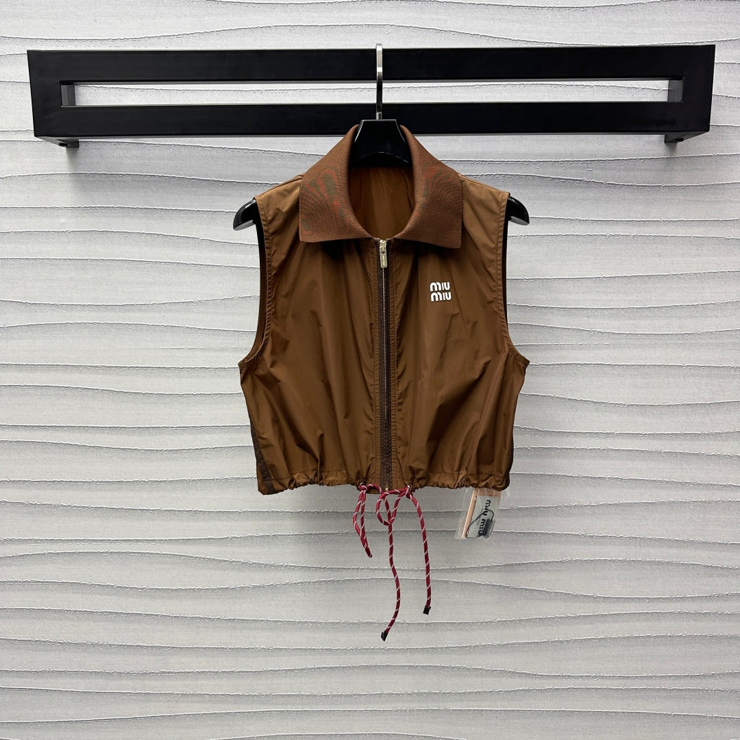 M 25 Short nylon zip-up vest set