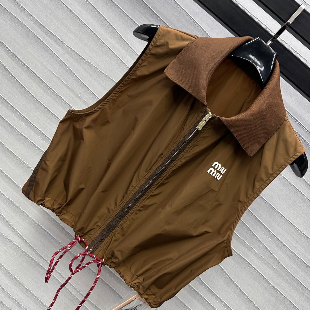 M 25 Short nylon zip-up vest set