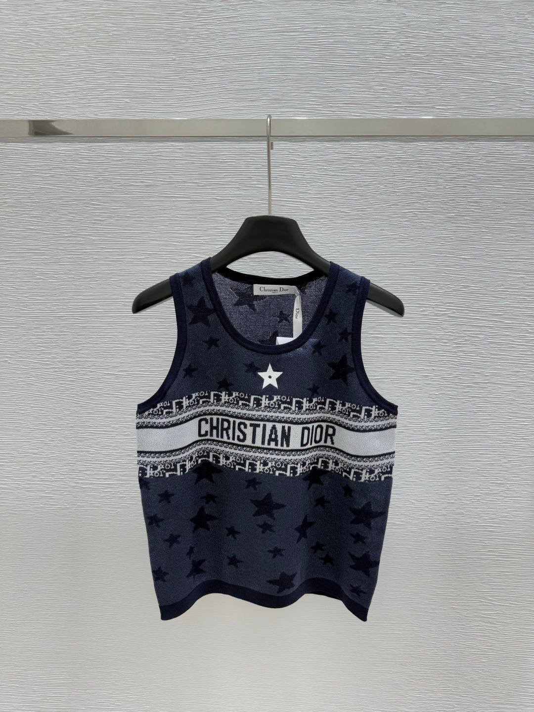 25 New jacquard knitted vest