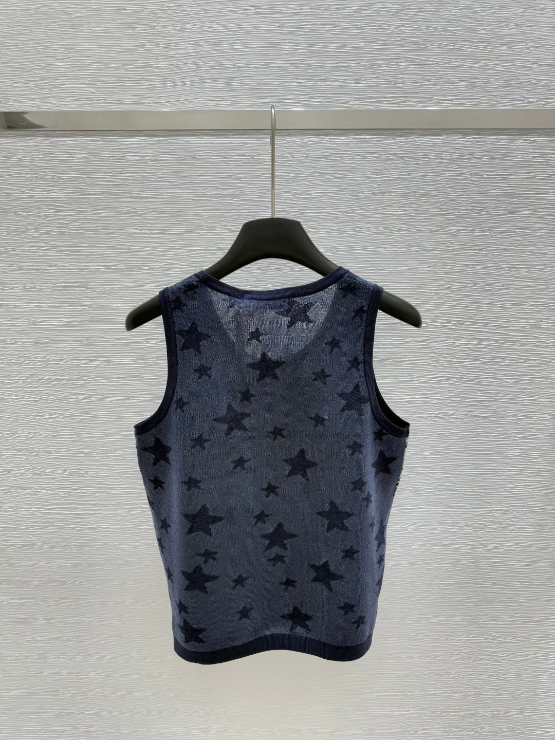 25 New jacquard knitted vest