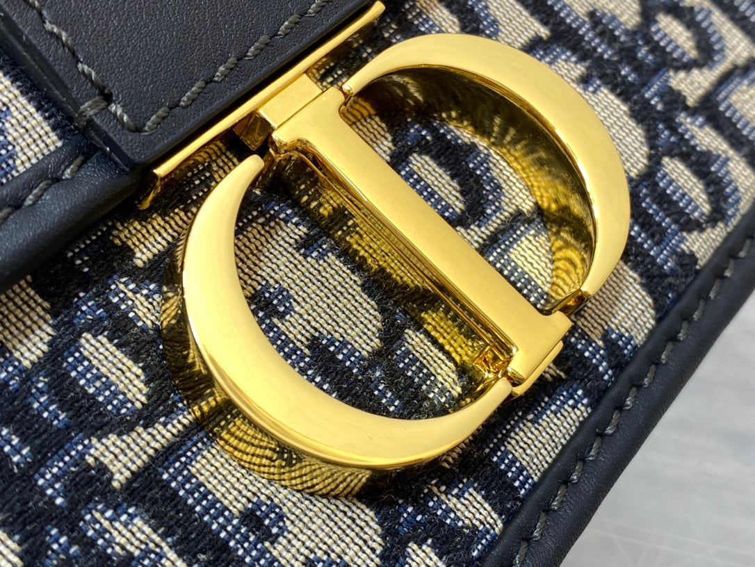 D Montaigne embroidered bag