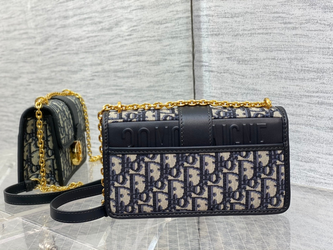 D Montaigne embroidered bag