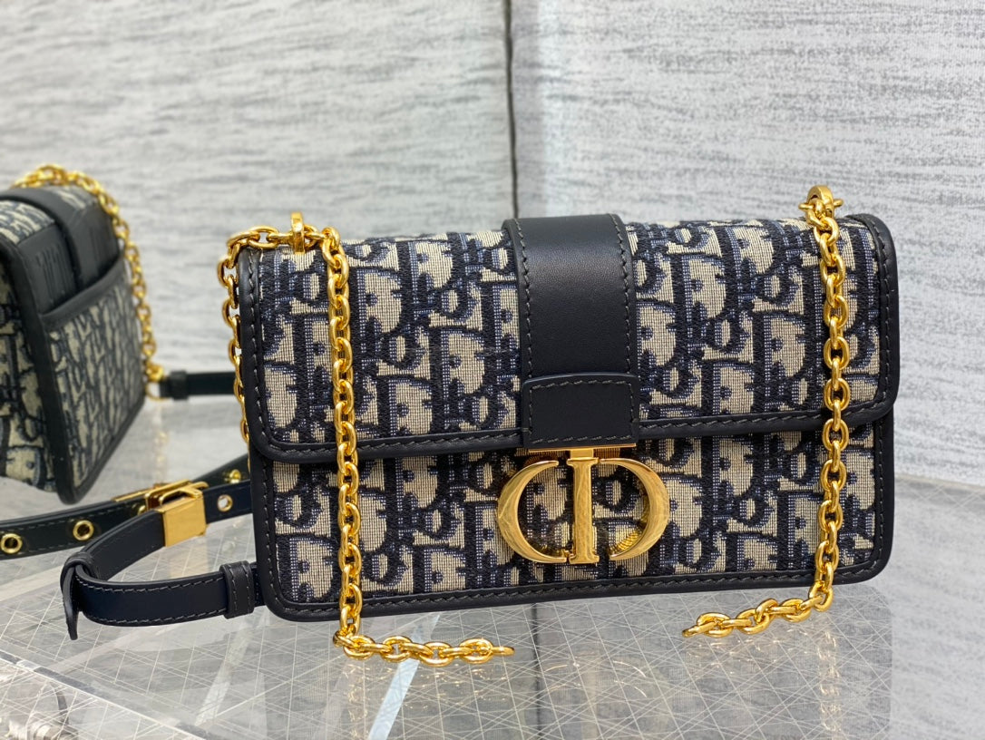D Montaigne embroidered bag