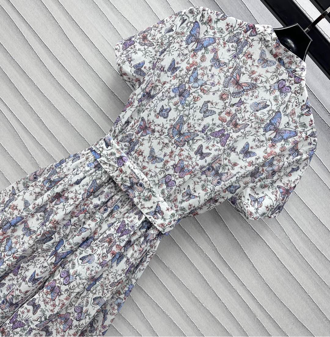 D 25 Vine and butterfly pattern dress