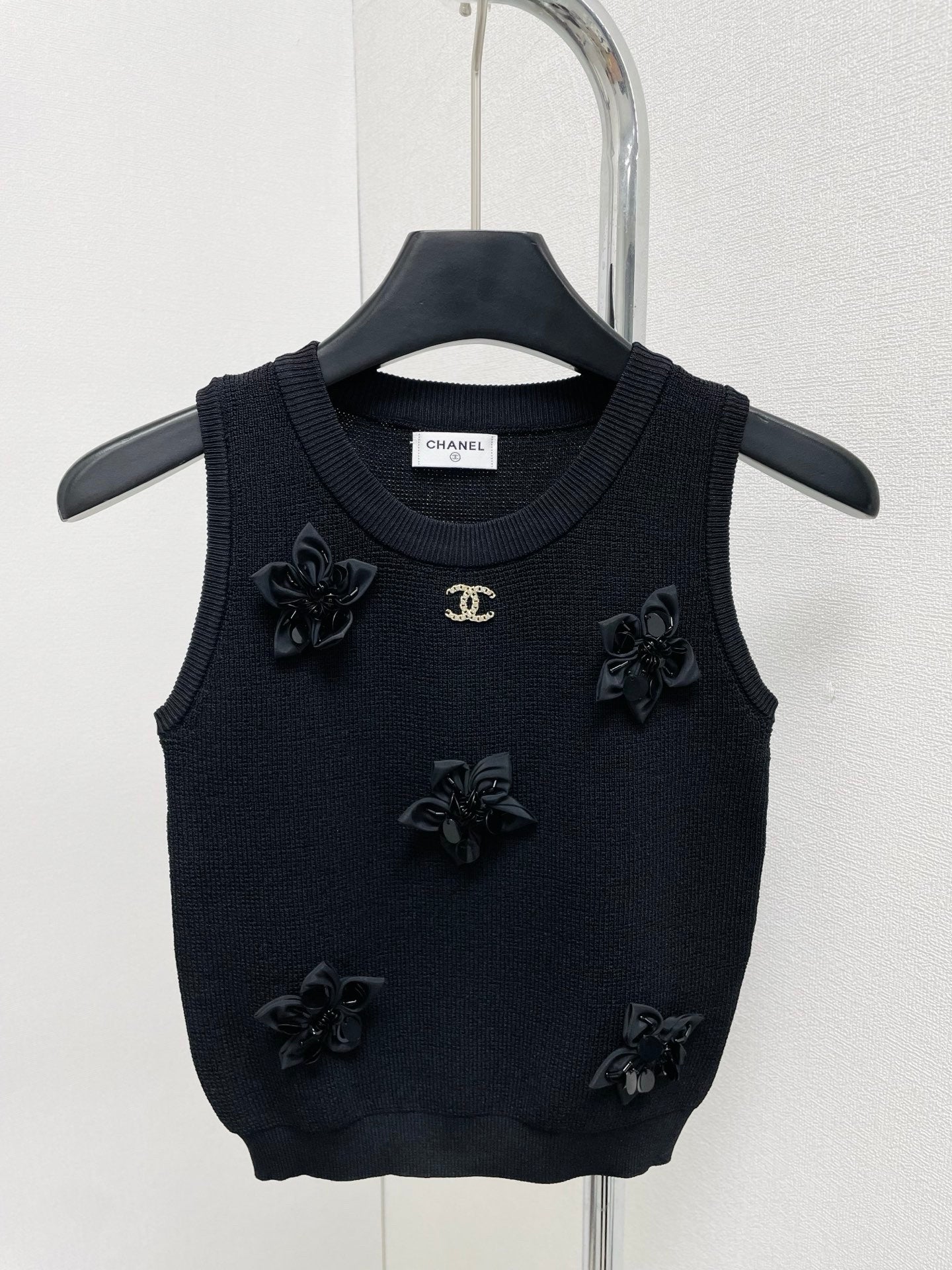 25 new vest