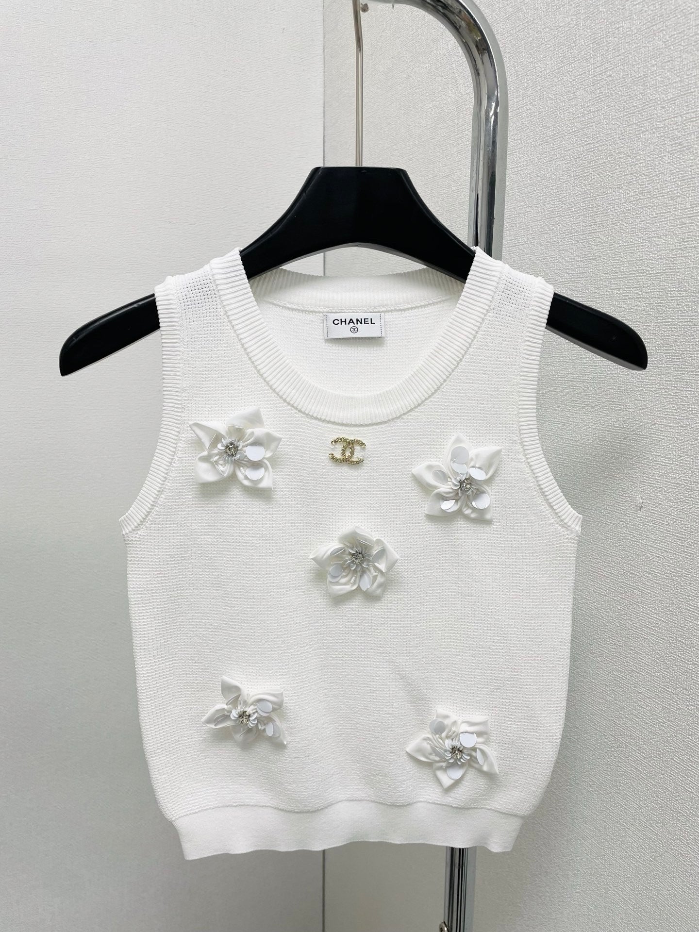 25 new vest