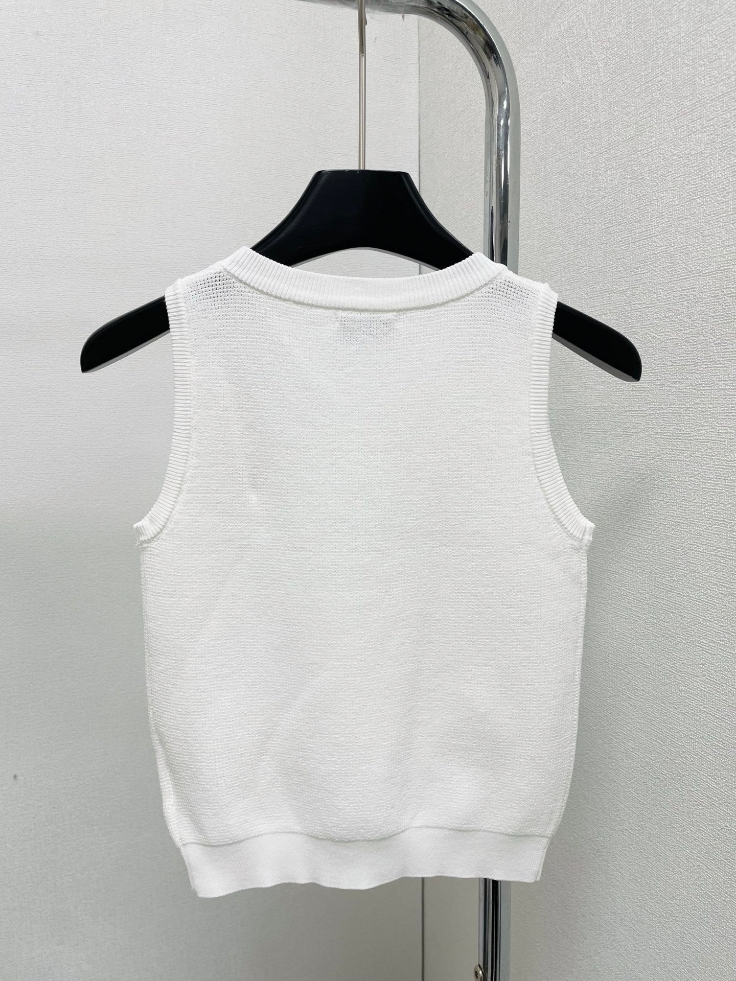 25 new vest