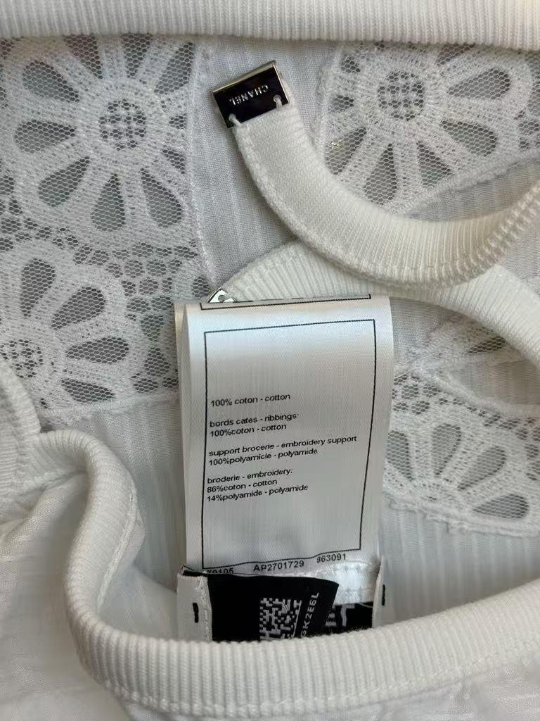 25 Hollow out backless shirt