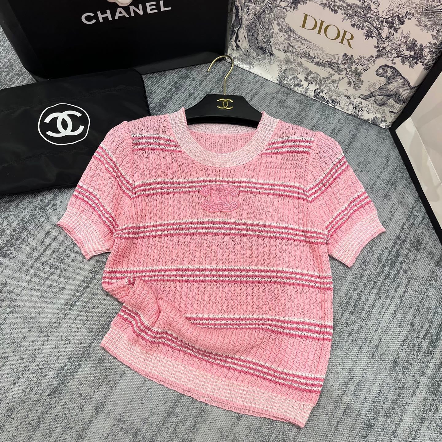 25 Pink Striped Crewneck Short Sleeve Knit Top