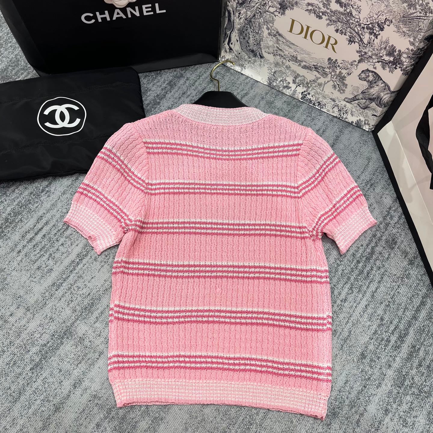 25 Pink Striped Crewneck Short Sleeve Knit Top