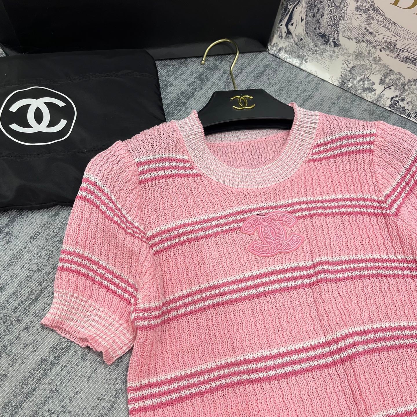 25 Pink Striped Crewneck Short Sleeve Knit Top