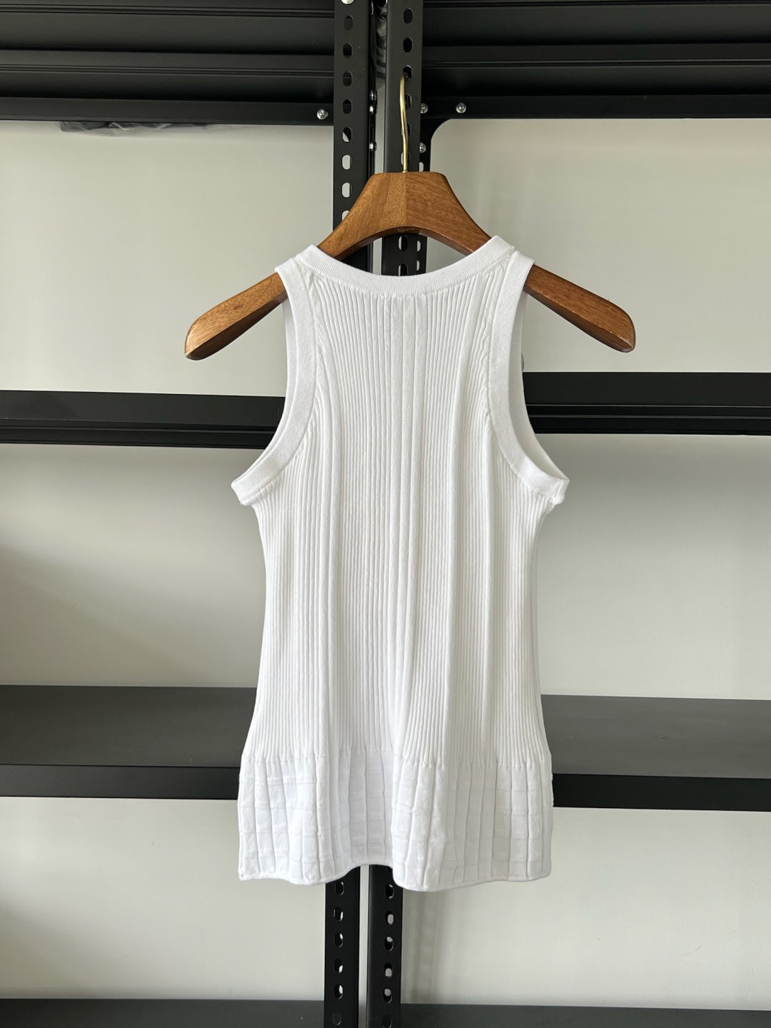 25 jacquard knit vest