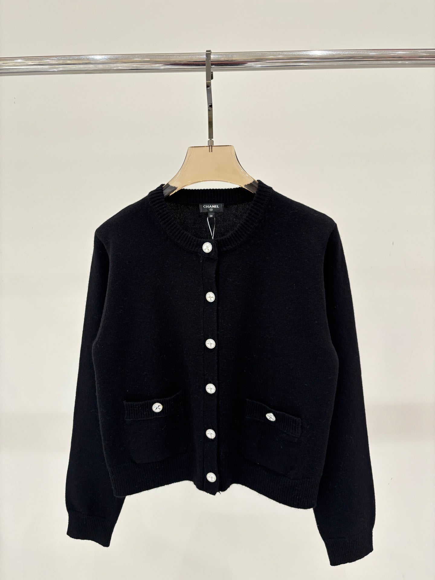 25 Early spring new round neck single row bird color button simple casual knitted cardigan
