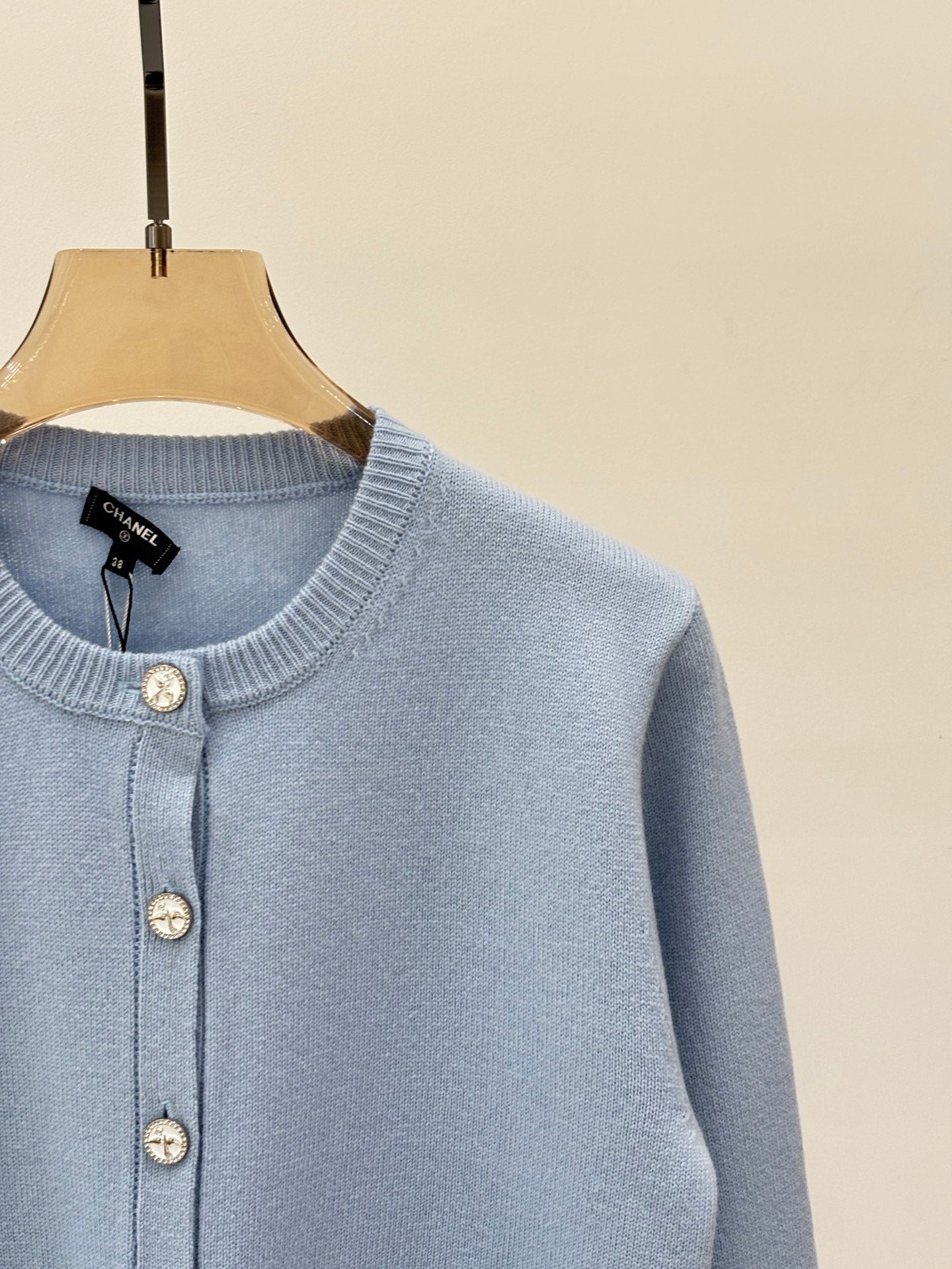 25 Early spring new round neck single row bird color button simple casual knitted cardigan