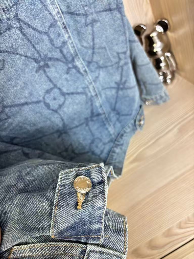 25 Heavy duty washed classic all over print embroidered jacquard denim jacket
