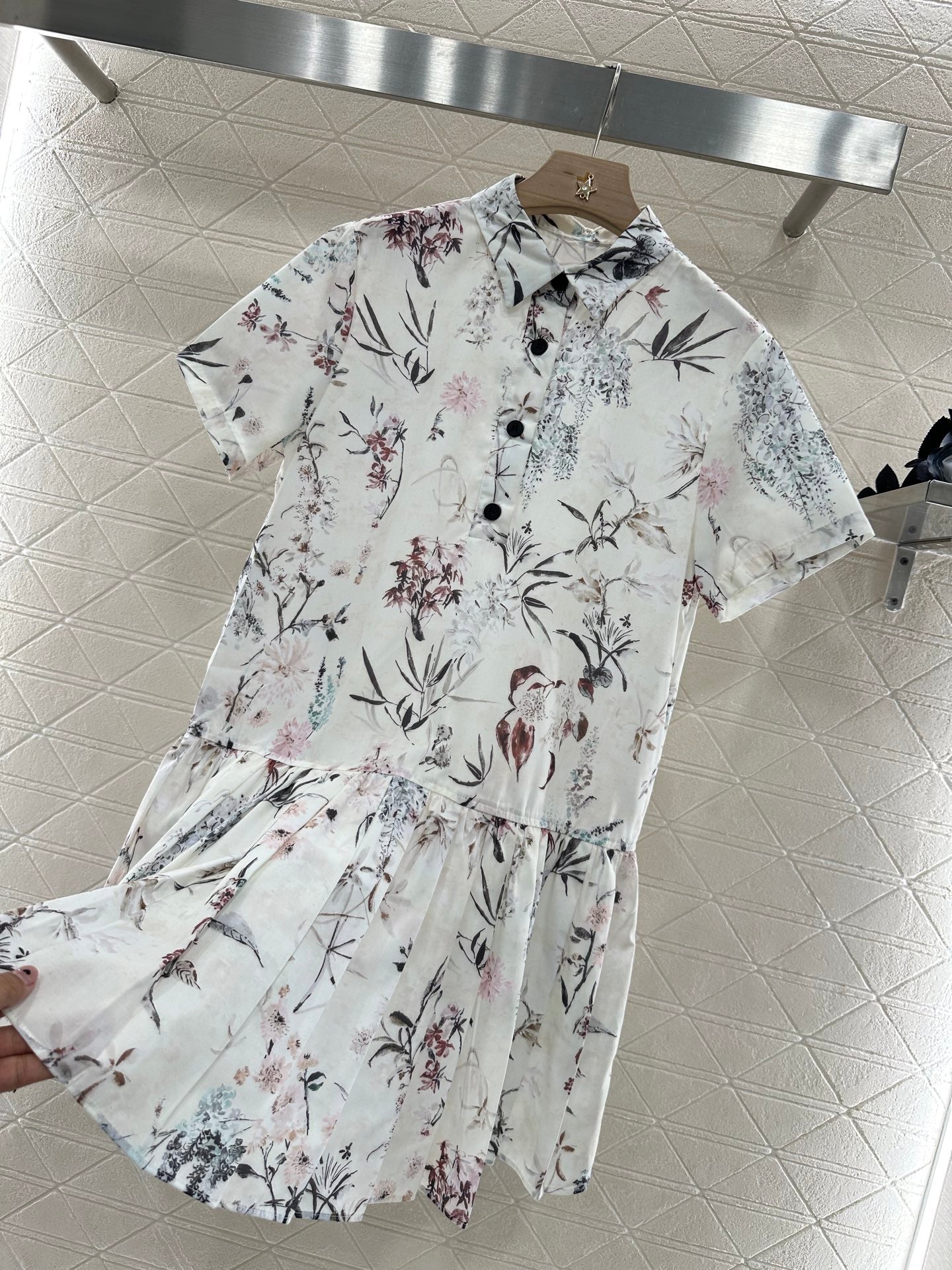 25 Pleated Short Sleeve Dress