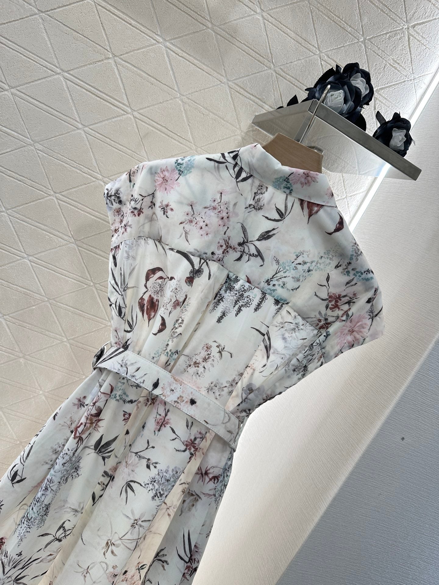 25 Lapel Printed Dress