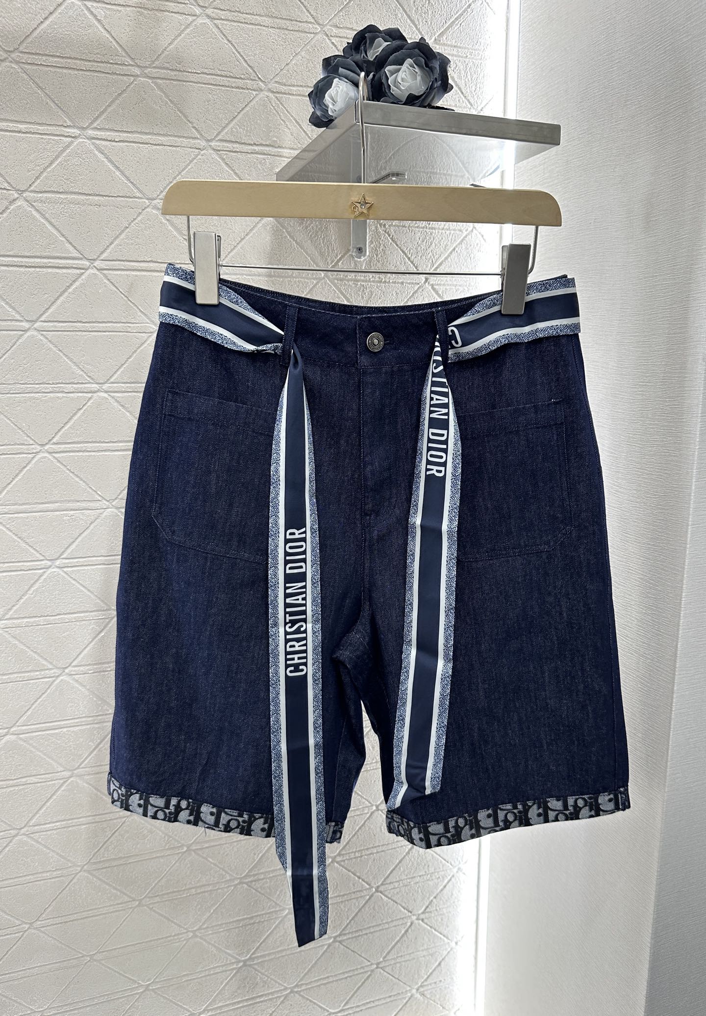 25 Denim short-sleeved shirt and shorts suit