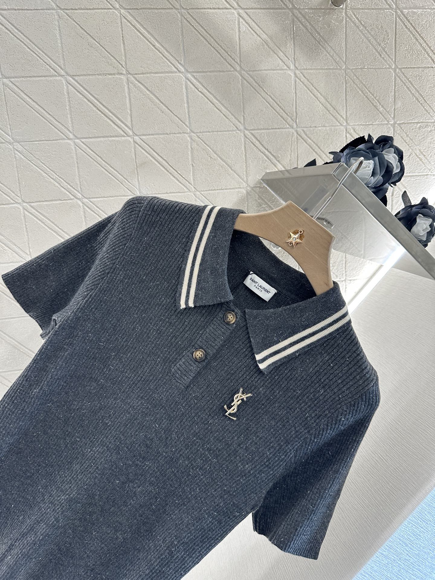 25 Brooch lapel knitted short sleeves