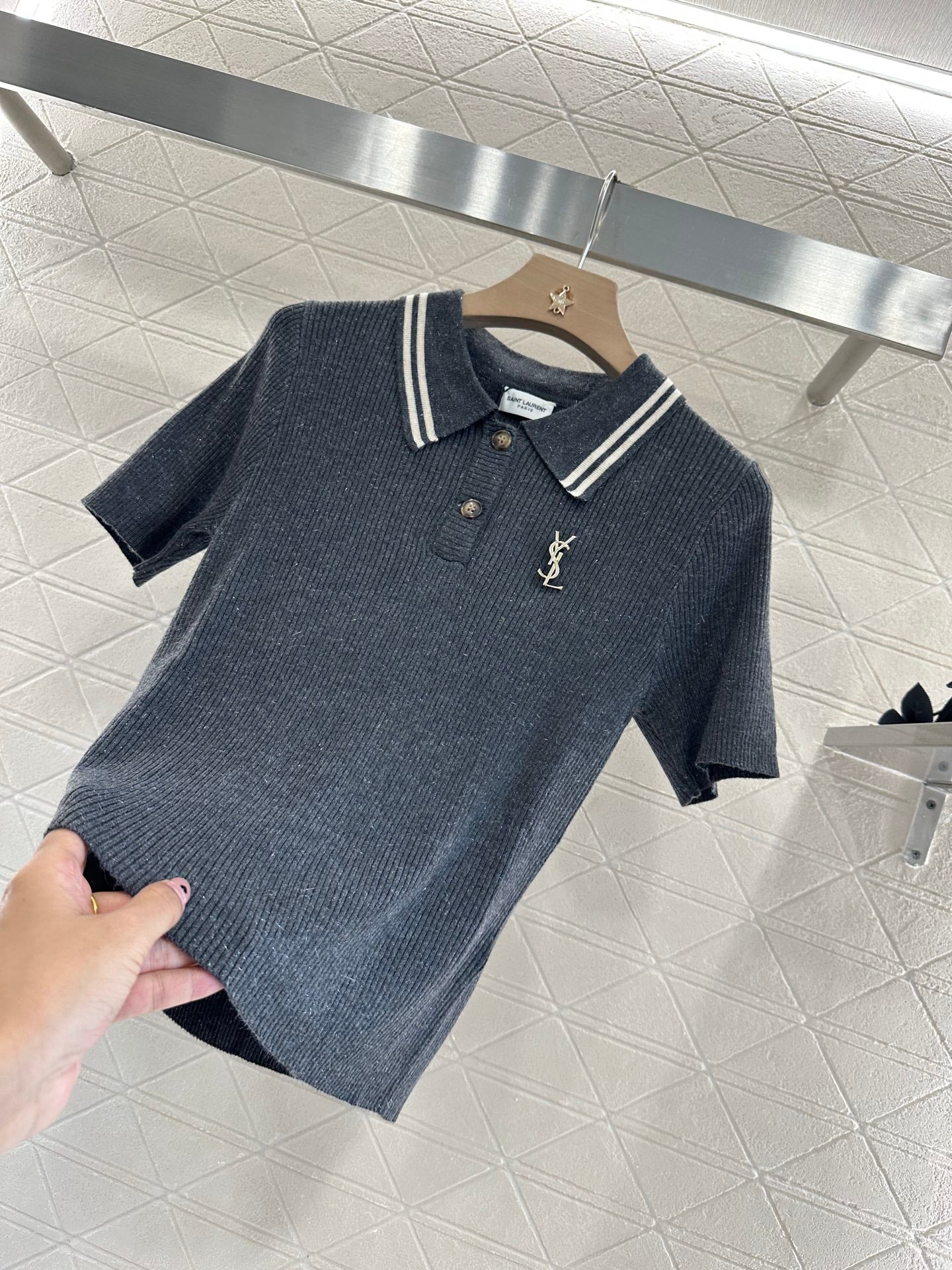 25 Brooch lapel knitted short sleeves